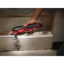Milwaukee C12 MT-202B subkompaktowe narzędzie wielofunkcyjne + 2x2,0ah + ładowarka w torbie 4933441710