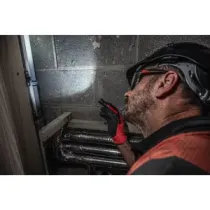 Milwaukee IR FL500 Kieszonkowa latarka akumulatorowa z magnesem 500 lm 4933478586