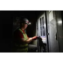 Milwaukee L4 HL2-301 latarka czołówka 600 lumenów USB 4V 3,0 Ah | SanPro.Net