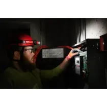 Milwaukee L4 HL2-301 latarka czołówka 600 lumenów USB 4V 3,0 Ah | SanPro.Net