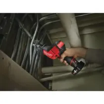 Milwaukee M12 CHZ-402C FUEL™ – subkompaktowa piła szablasta 12V 2x4,0Ah | SanPro.Net