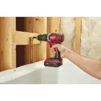 Milwaukee M18 BPD-202C - Zestaw Kompaktowej Wiertarko-Wkrętarki Udar