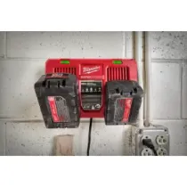 Milwaukee M18 DFC Podwójna Szybka Ładowarka Akumulatorów 18V | SanPro