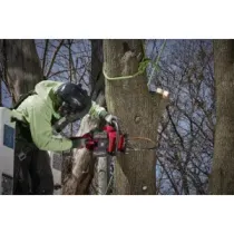 Milwaukee M18 F2CHS50-802 FUEL™ pilarka łańcuchowa na dwa akumulatory 50 cm 18V + 2x8,0ah + ładowarka 4933480121