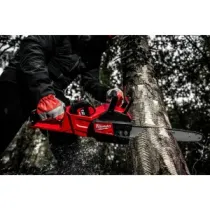 Milwaukee M18 FUEL™ Pilarka Łańcuchowa: Moc Natury w Twoich Rękach! |