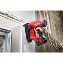 Milwaukee M18 FN18GS-202X FUEL™ - Zestaw Sztyfciarka Akumulatorowa 18G