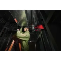 Milwaukee M18 PAL2-0 Lampa z Zaciskiem 18V - Jasność TRUEVIEW | Sanpro