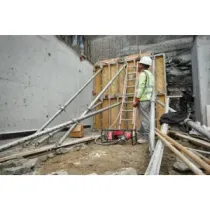 Milwaukee MXF CVBP-602 Wibrator plecakowy MX FUEL™ do betonu | SanPro.net