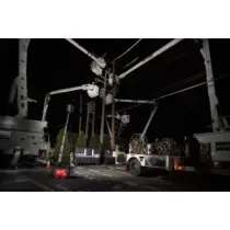 Milwaukee MX FUEL™ MXF TLIC-601: Kompaktowy Maszt Oświetleniowy 15000l