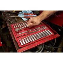 Milwaukee Zestaw grzechotek i nasadek 3/8 Drive 56 szt. Zestaw grzechotek i nasadek SAE + metryczny 4932464946