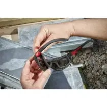Milwaukee Okulary ochronne Premium Okulary ochronne polaryzacyjne Premium z uszczelką - 1 szt. 4932471886