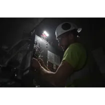 Milwaukee M18 ALIS-0 Kompaktowy Reflektor Składany 18V 1000lm | SanPro.Net!