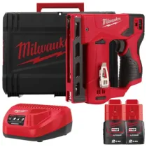 Milwaukee M12 BST-202X – subkompaktowy zszywacz 12V z 2×2,0 Ah i walizką